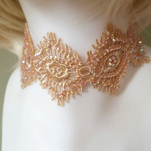 Amrita Singh Marta Lace Choker - Picture 6 of 10